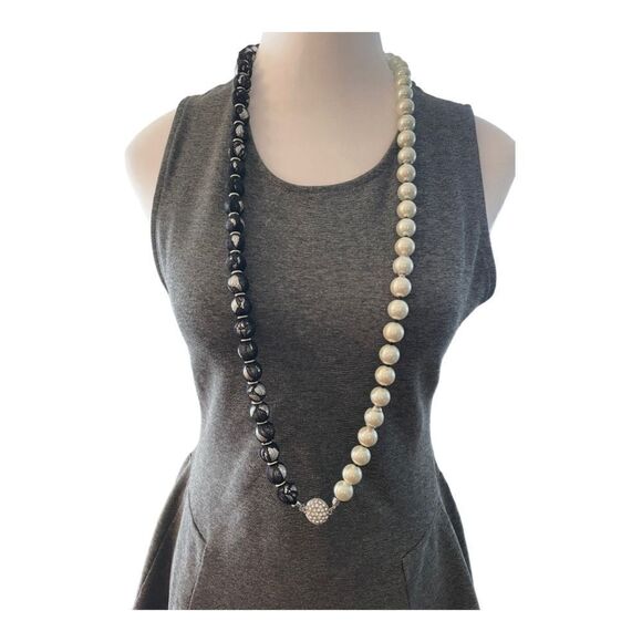 SLEEVELESS FIT N FLARE GREY DRESS - Picture 7 of 8